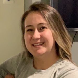 Meet your Posher, Corina